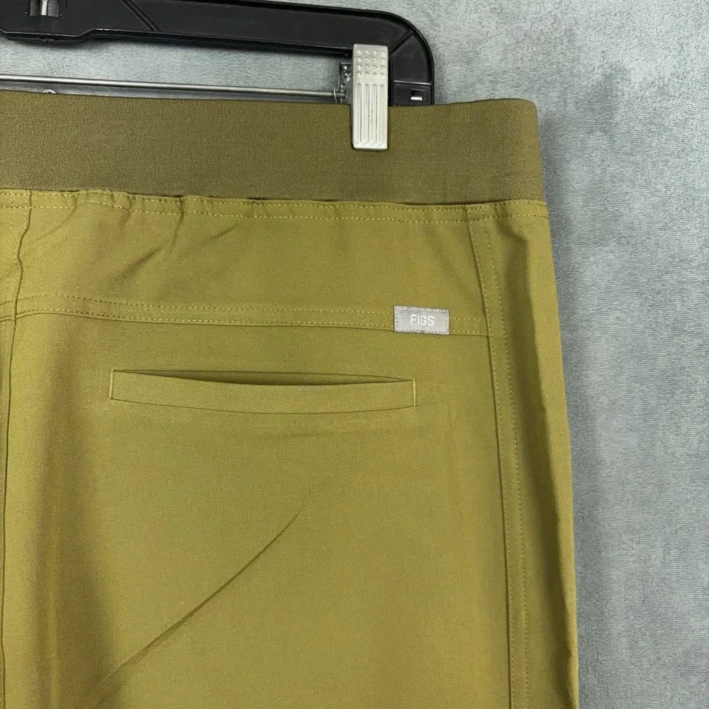 Figs Scrub Slim Pants Axim Mens Size XL Short Martini Olive Green NWT